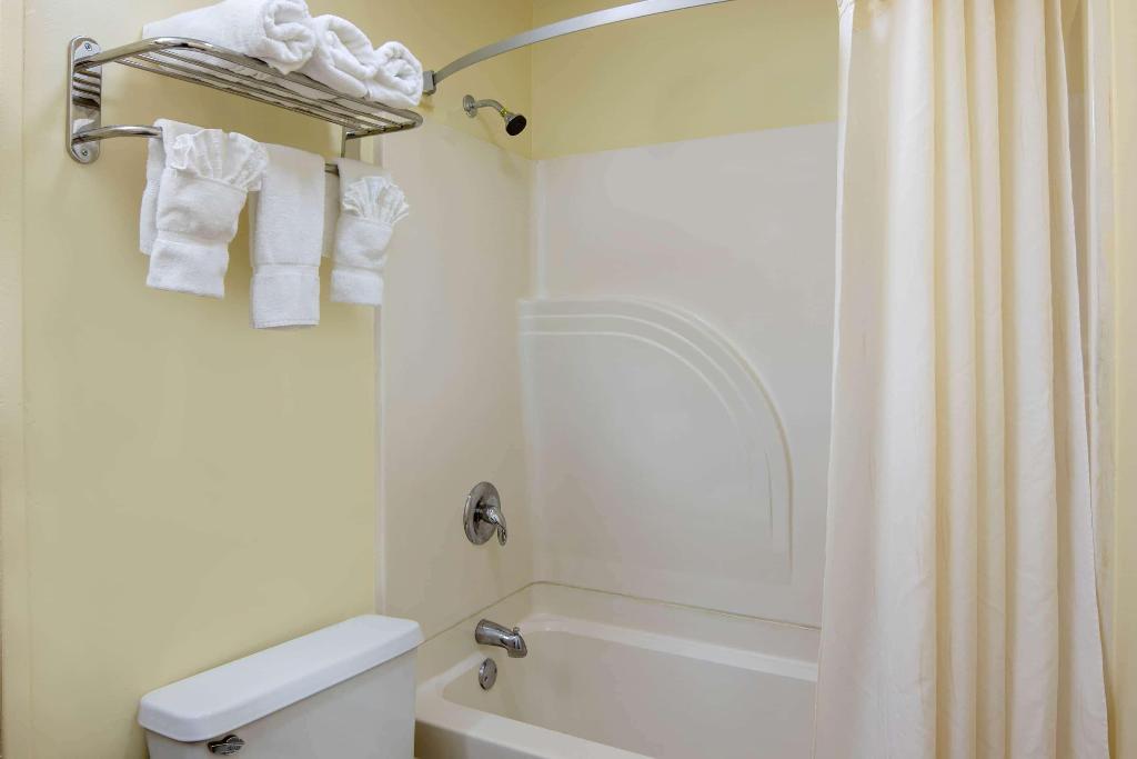 Travelodge By Wyndham Savannah Area/Richmond Hill