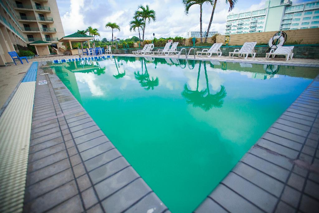 Holiday Resort & Spa - Pool