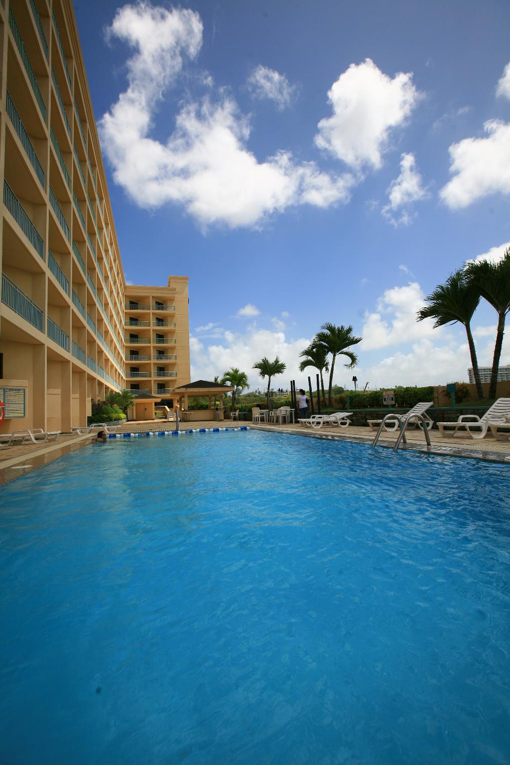 Holiday Resort & Spa - Pool