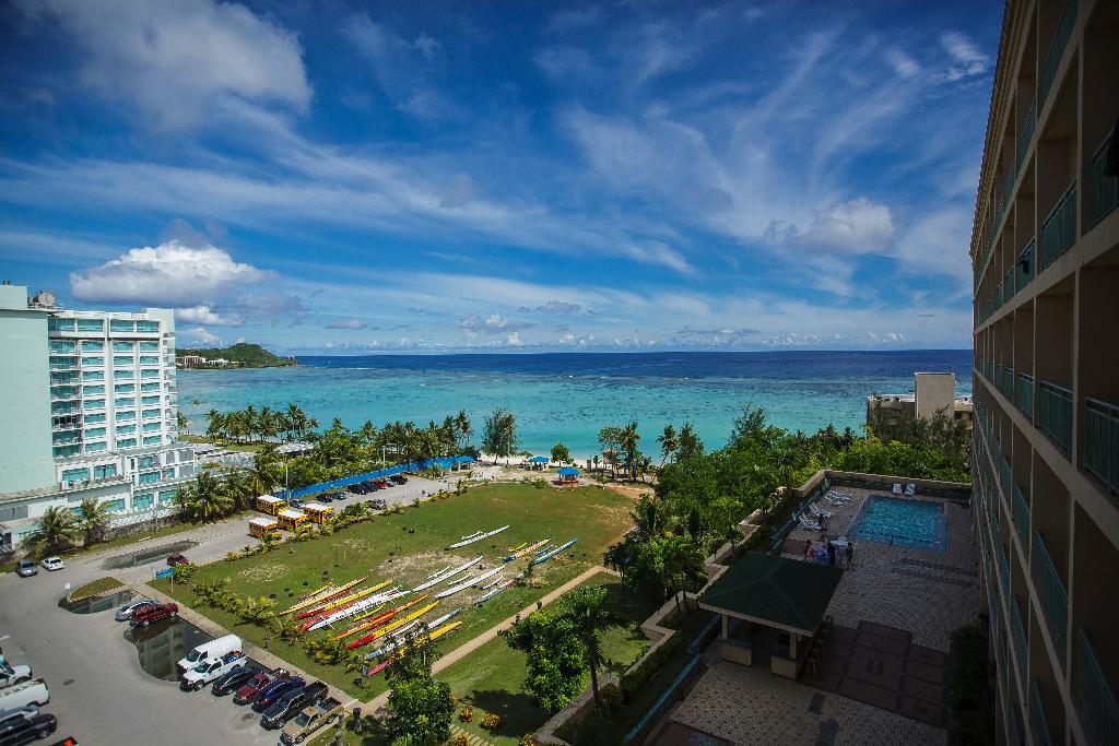 Holiday Resort & Spa - Terrace