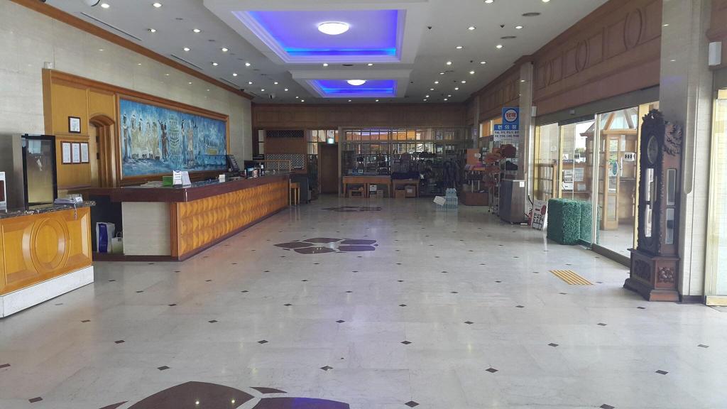 Royal hotel jeju - Lobby