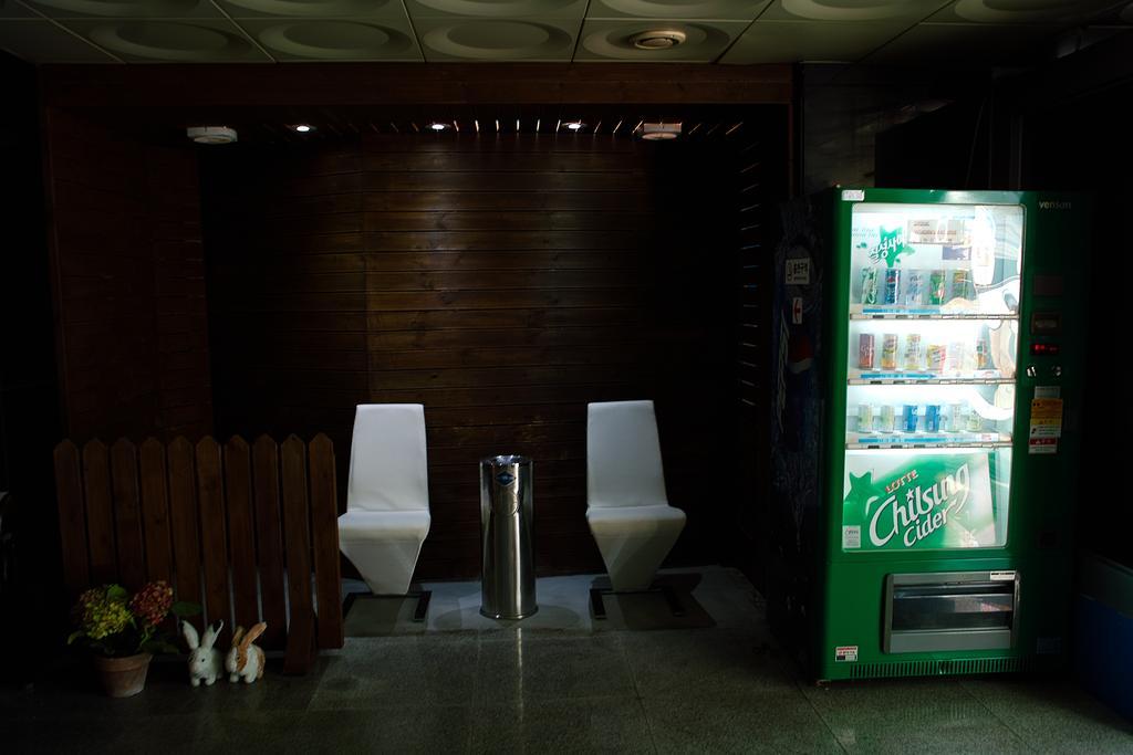 Hotel at Home (ex. Hotel Lees Seoul) - Lobby