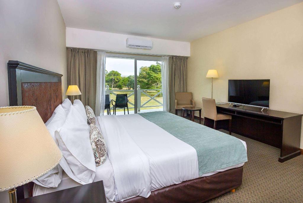 Howard Johnson Hotel & Conv Ctr Madariaga - Cariló