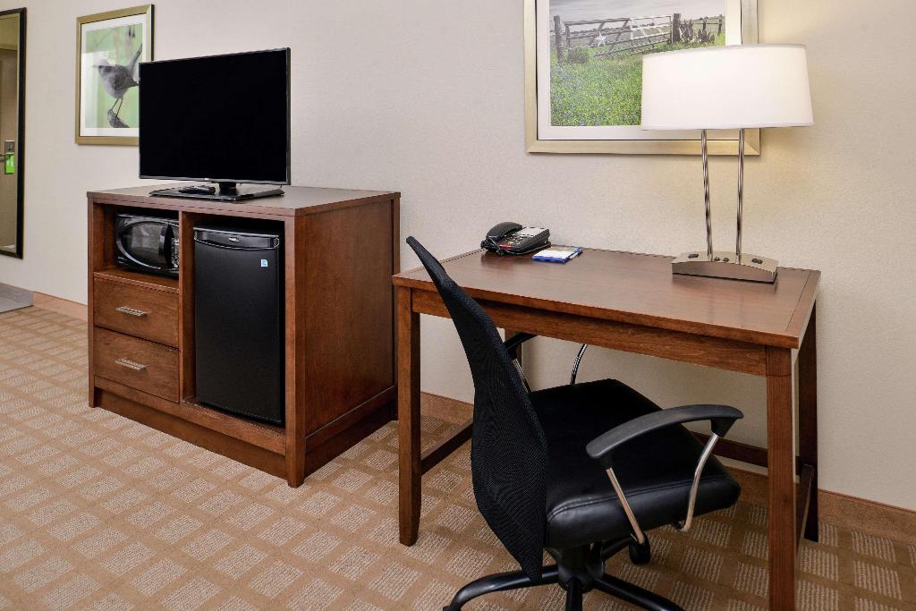 Hampton Inn & Suites Hutto Austi