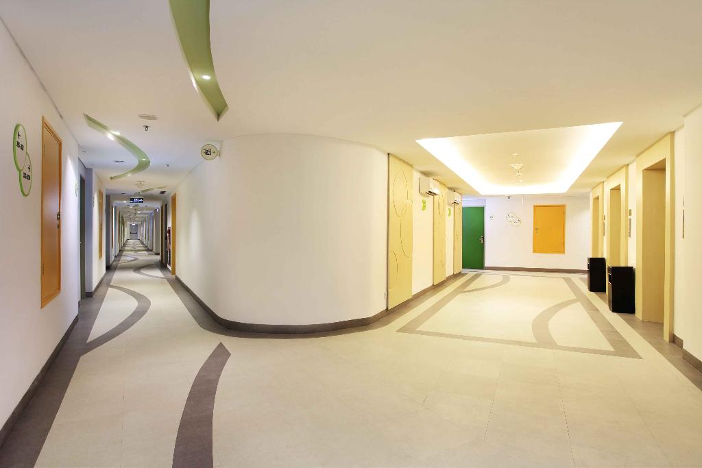 Zest Hotel Airport Jakarta
