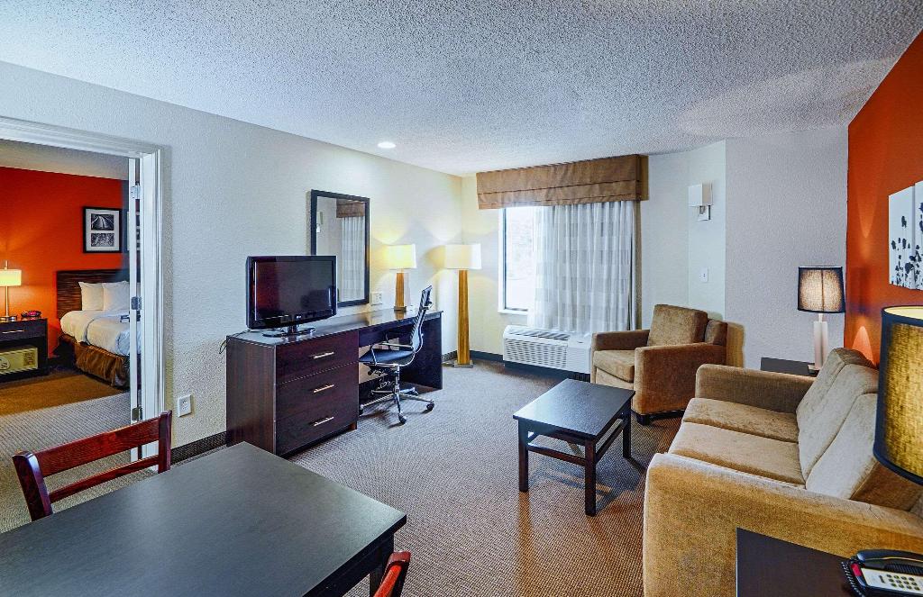 Sleep Inn & Suites Spring Lake F. Near FortLiberty
