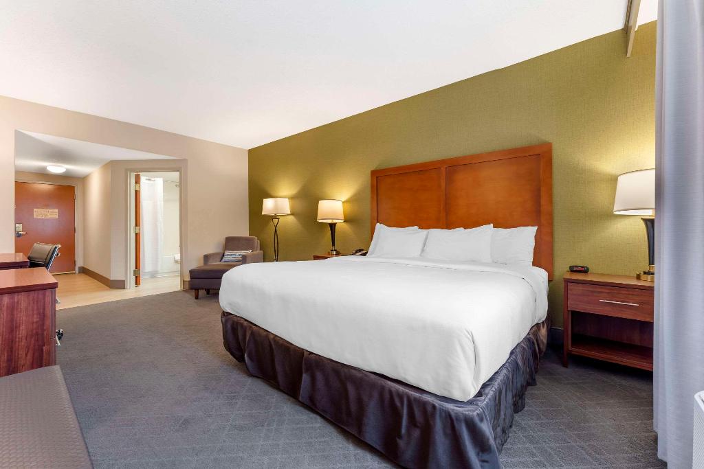 Comfort Inn & Suites LaVale - Cumberland