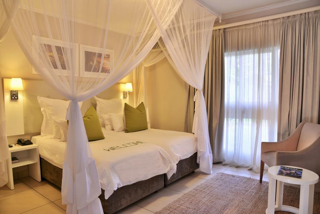 Cresta Sprayview Hotel