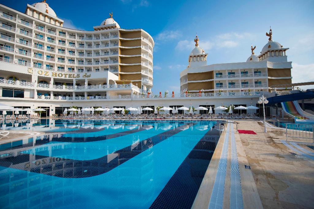 Oz Hotels Sui