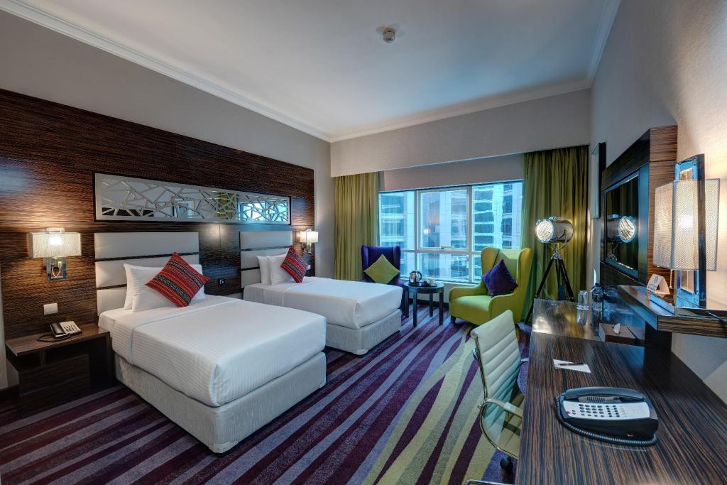 hotel-thumb