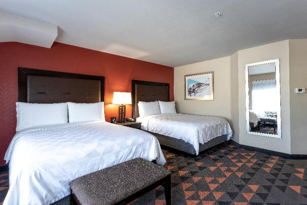 Holiday Inn Oceanside Marina-Camp Pendleton Area