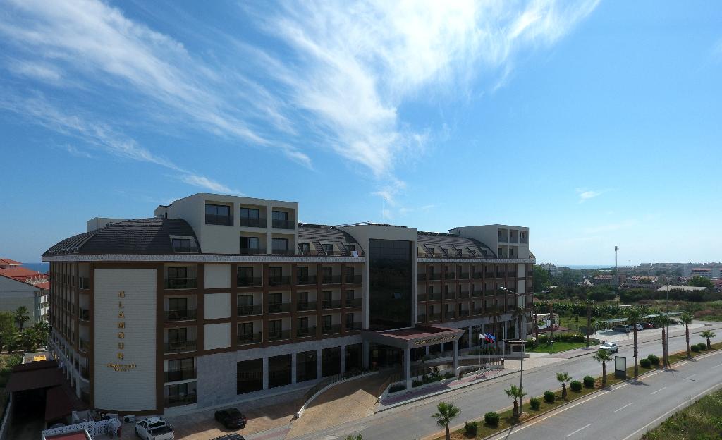Glamour Resort Spa 5*