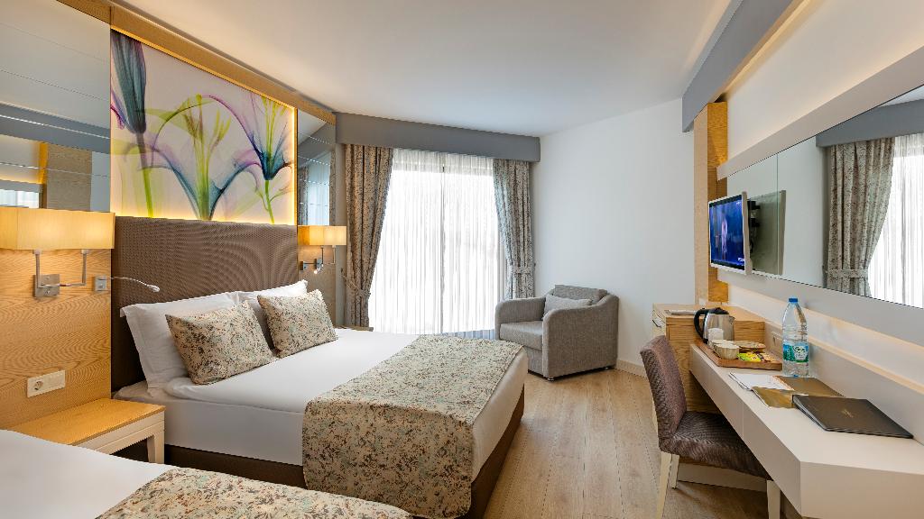 Glamour Resort Spa