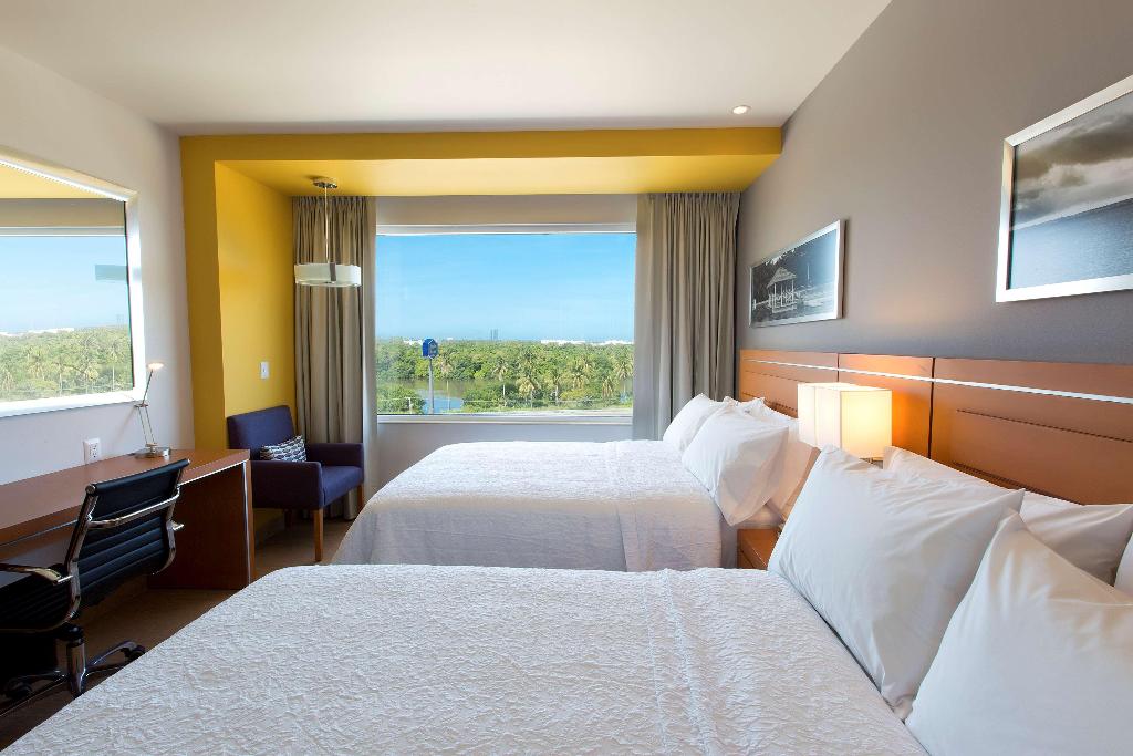 Hampton Inn & Suites Paraiso
