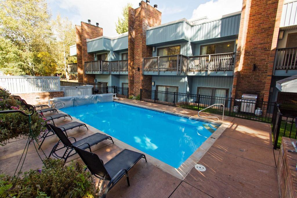 Shadow Mountain Lodge at Aspen