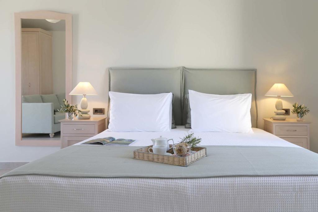 Costa Rossa Boutique Hotel