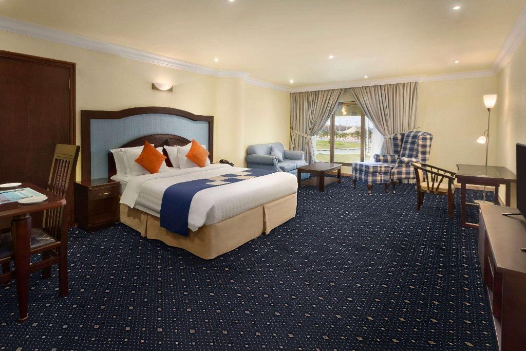 Howard Johnson By Wyndham Dammam