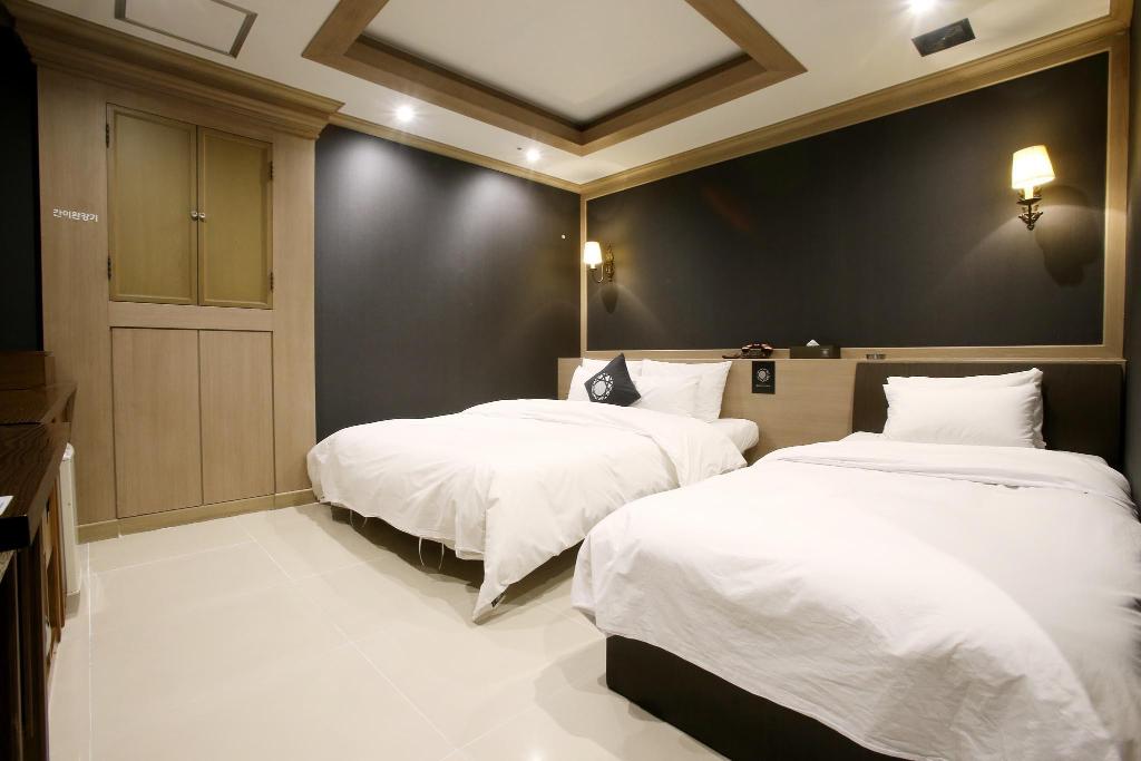 Hotel Cinema