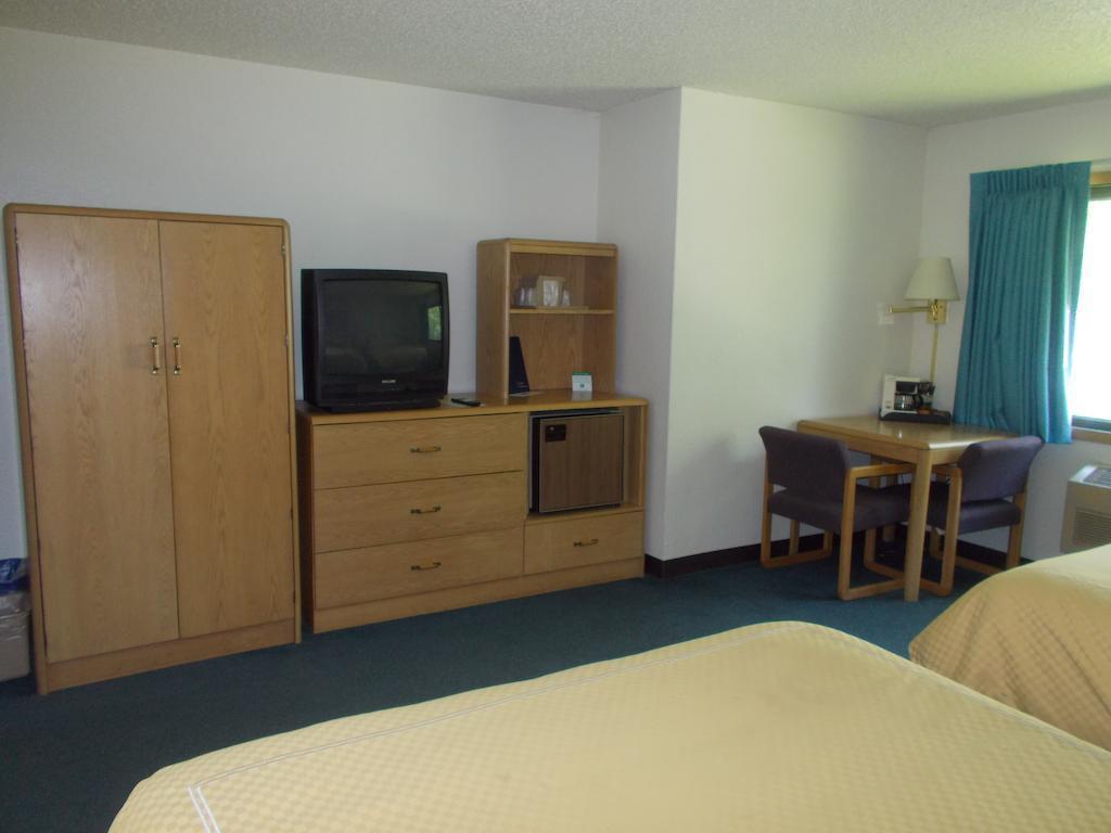 Boarders Inn And Suites Of Ripon, Wi