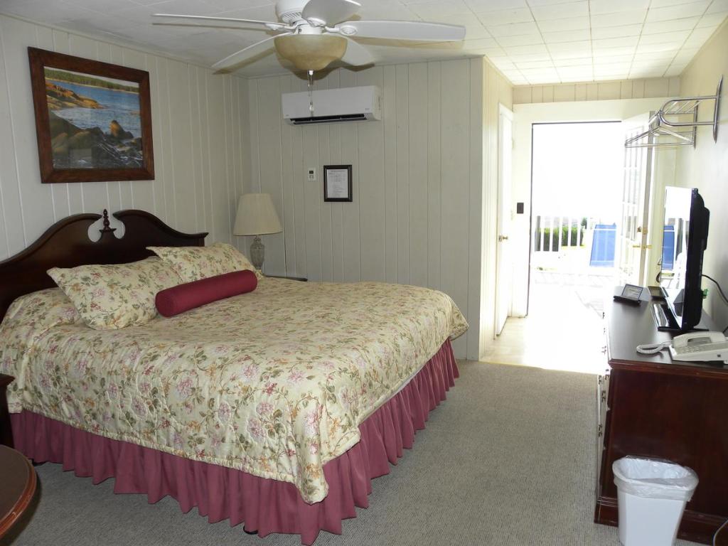 Colonial Gables Oceanfront Village