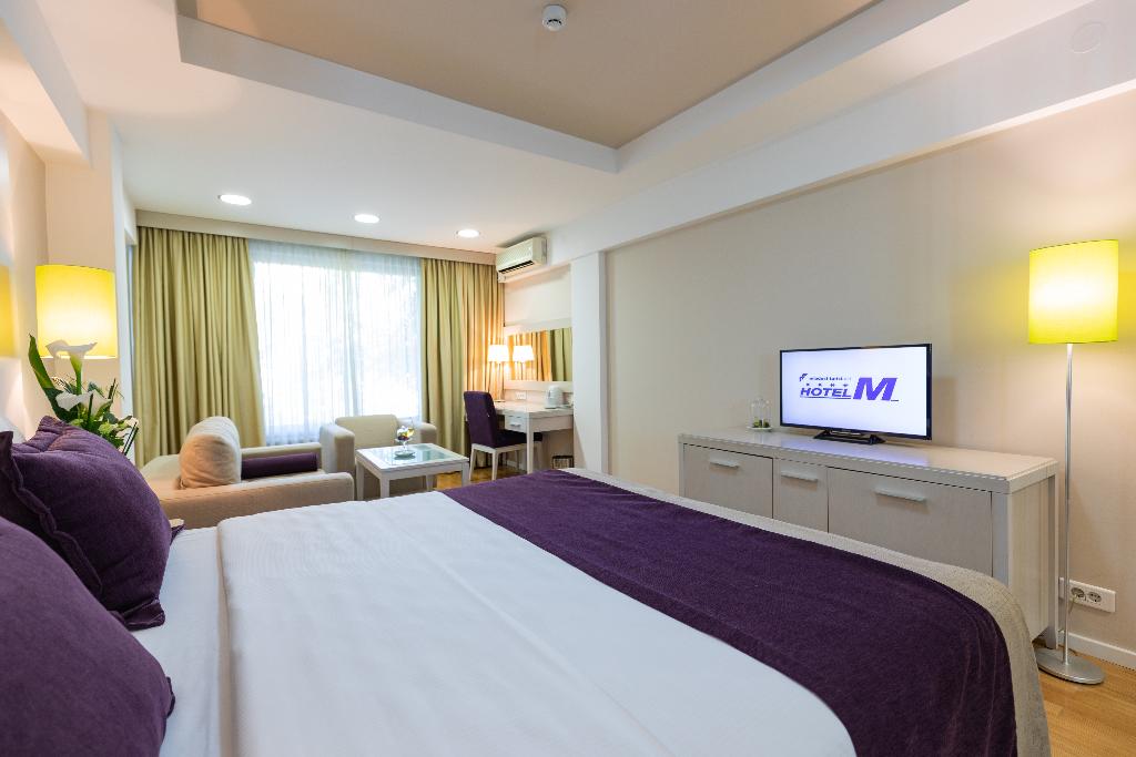 Hotel M