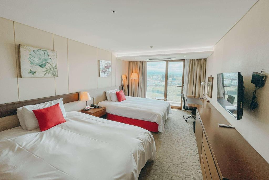 Ramada By Wyndham Jeju Hamdeok