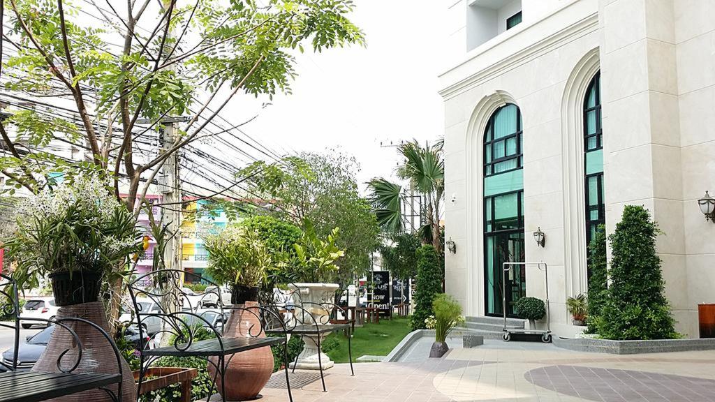 Hotel SN Plus Hotel, Thailand, Chonburi. Großes 21