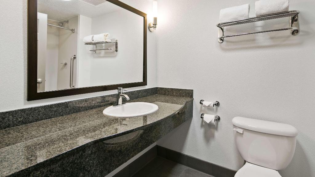 Best Western Plus Gallup Inn & Suites