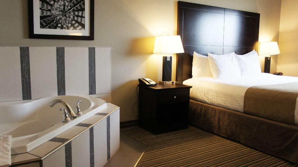 Best Western Plus Fort Saskatchewan Inn & Suites