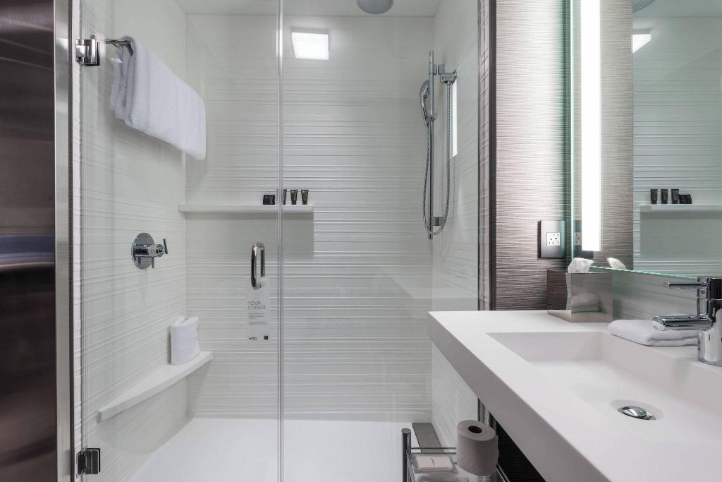 Hotel AC Hotel Boston North, USA, Medford. Großes 143