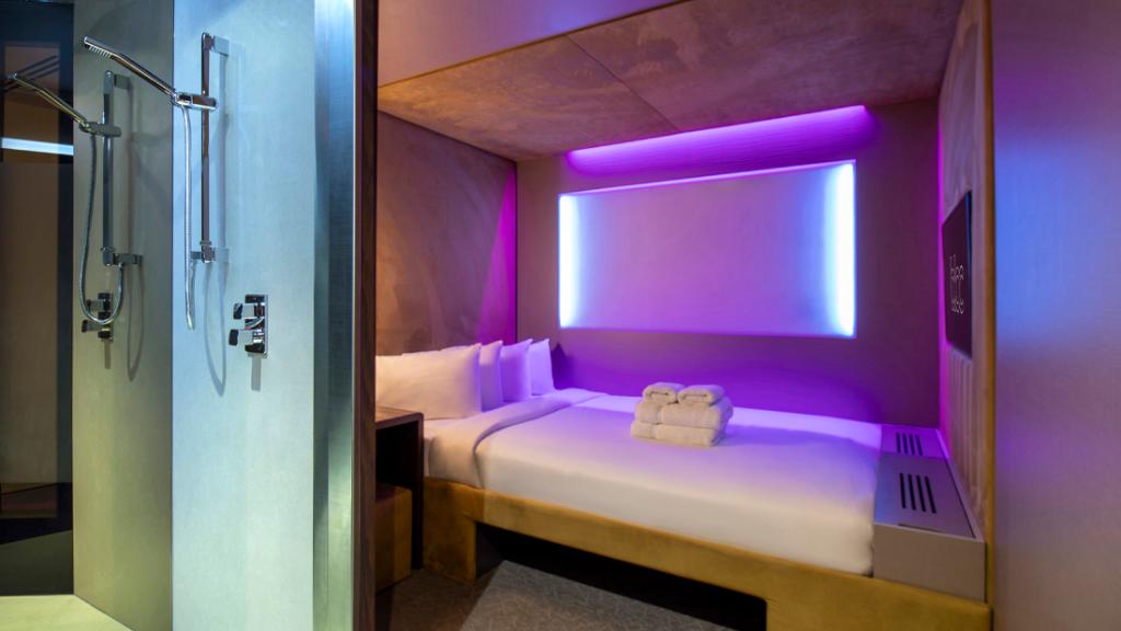 BLOC Hotel Gatwick