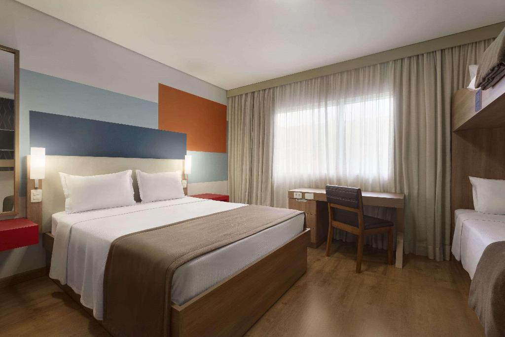 hotel-thumb