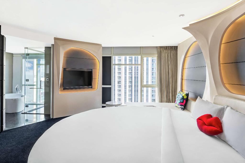 hotel-thumb