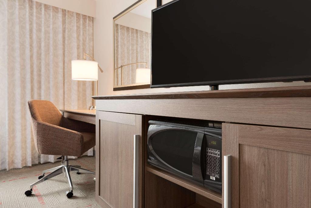 Hampton Inn & Suites Kenosha