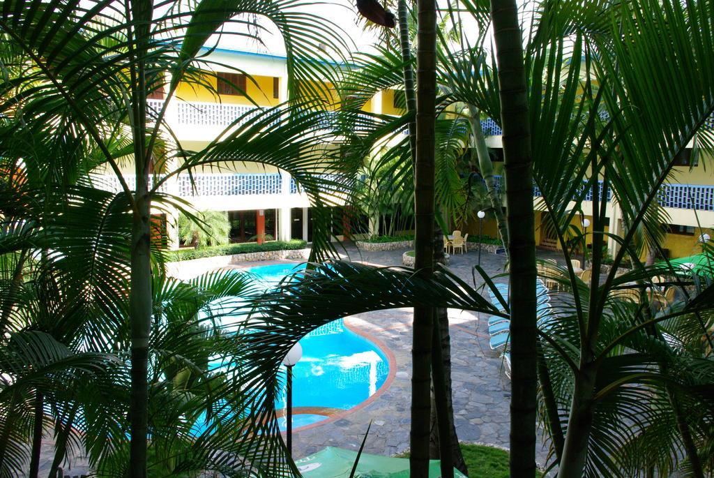 Acuarium Suite Resort