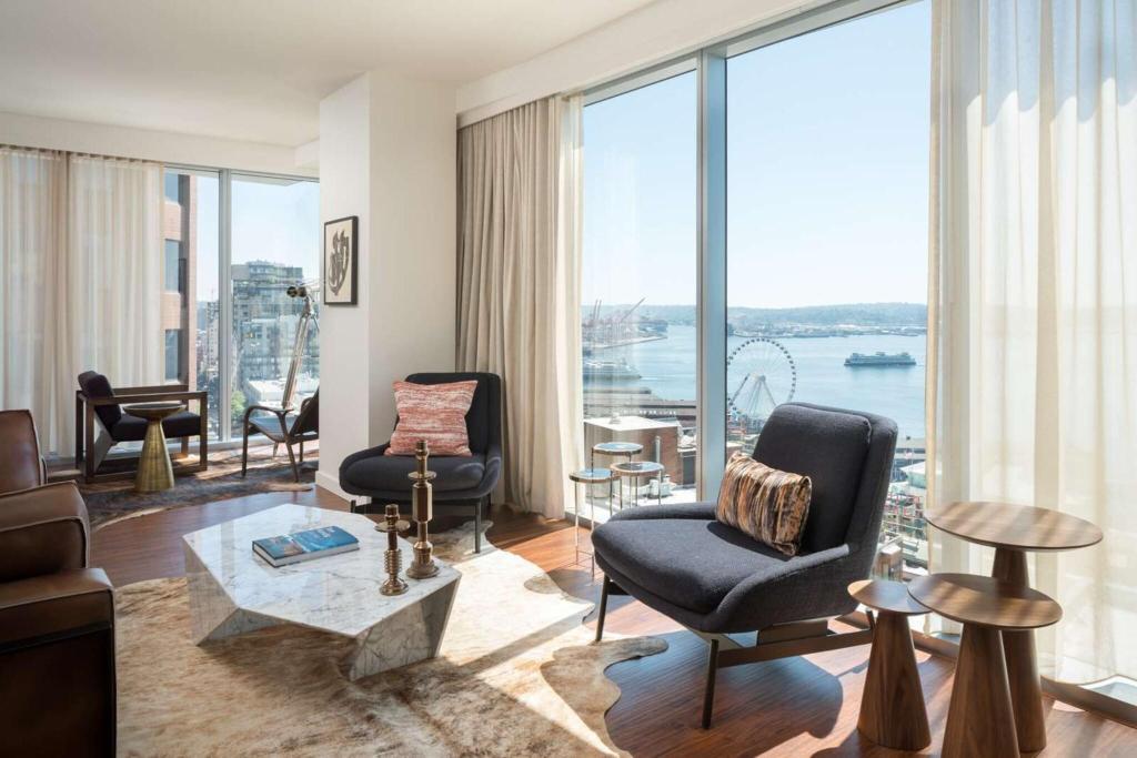 Thompson Seattle Hotel