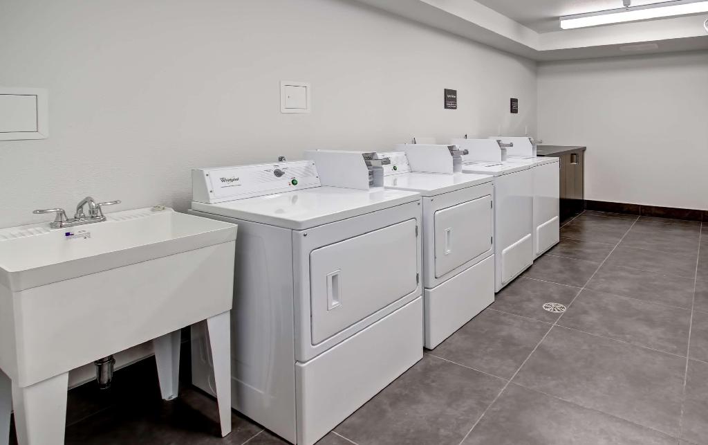 Hampton Inn And Suites By Hilton Medicine Hat