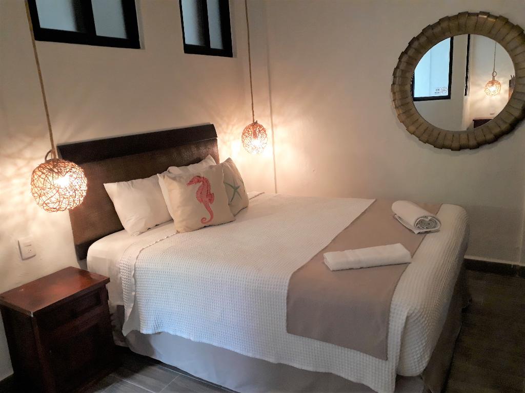 Siesta Fiesta Hotel – 5th Avenue