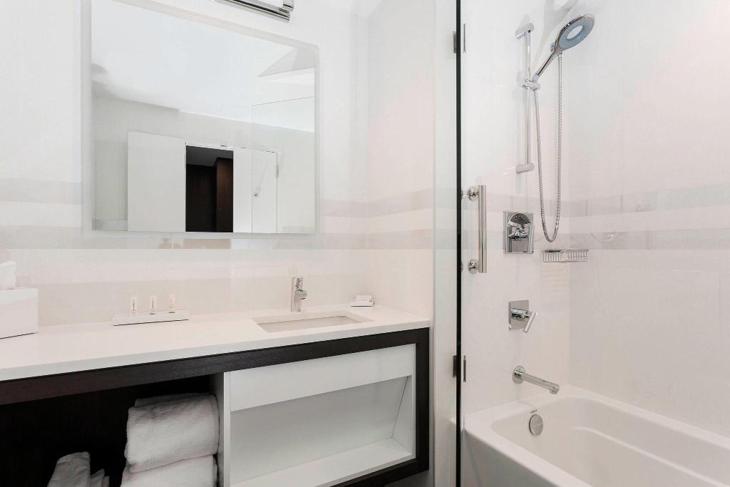 Hotel Courtyard Long Island City/New York Manhattan View, USA, New York City - Manhattan. Großes 2