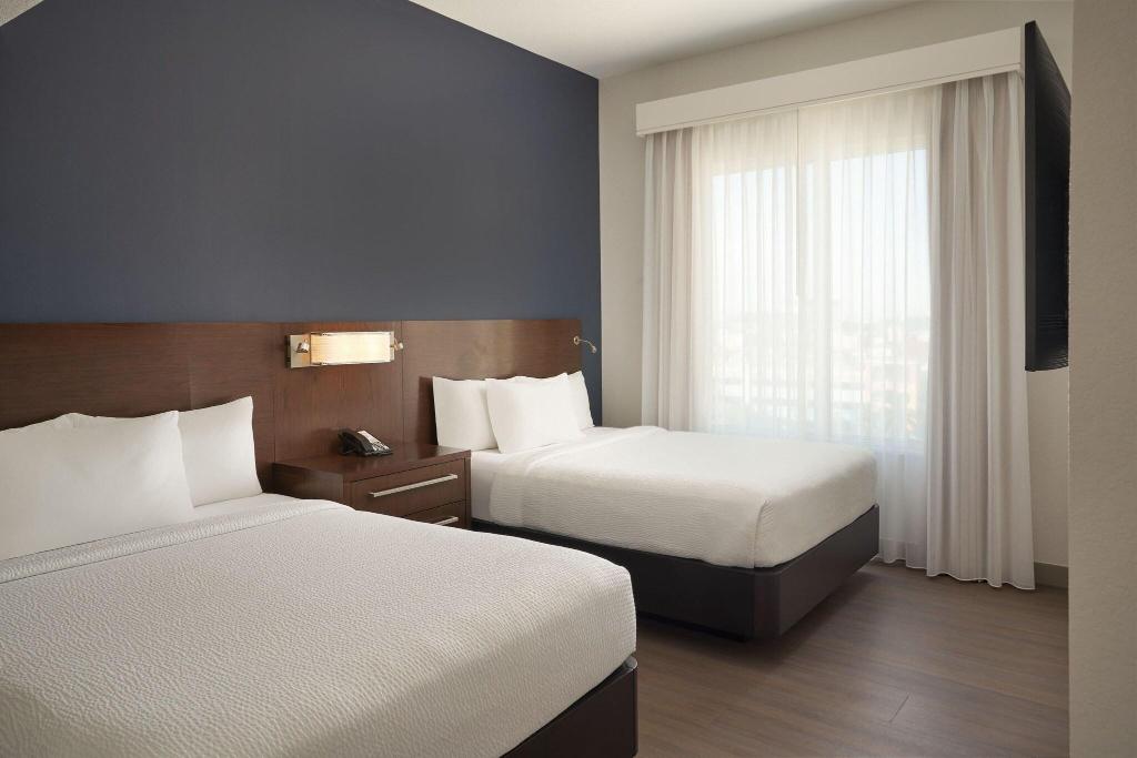 hotel-thumb