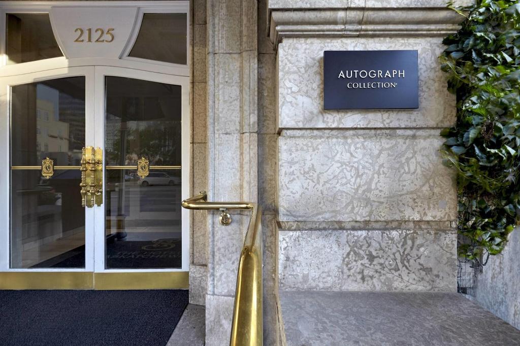 The Hotel Saskatchewan