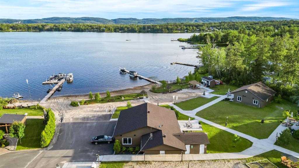 Les Chalets Baie Cascouia
