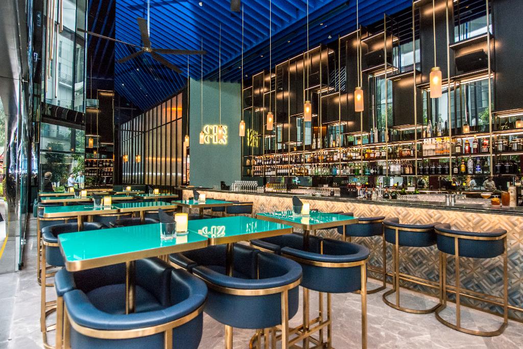 Bar