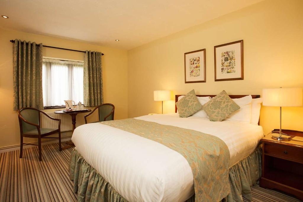 Best Western Plus Grim's Dyke Hotel