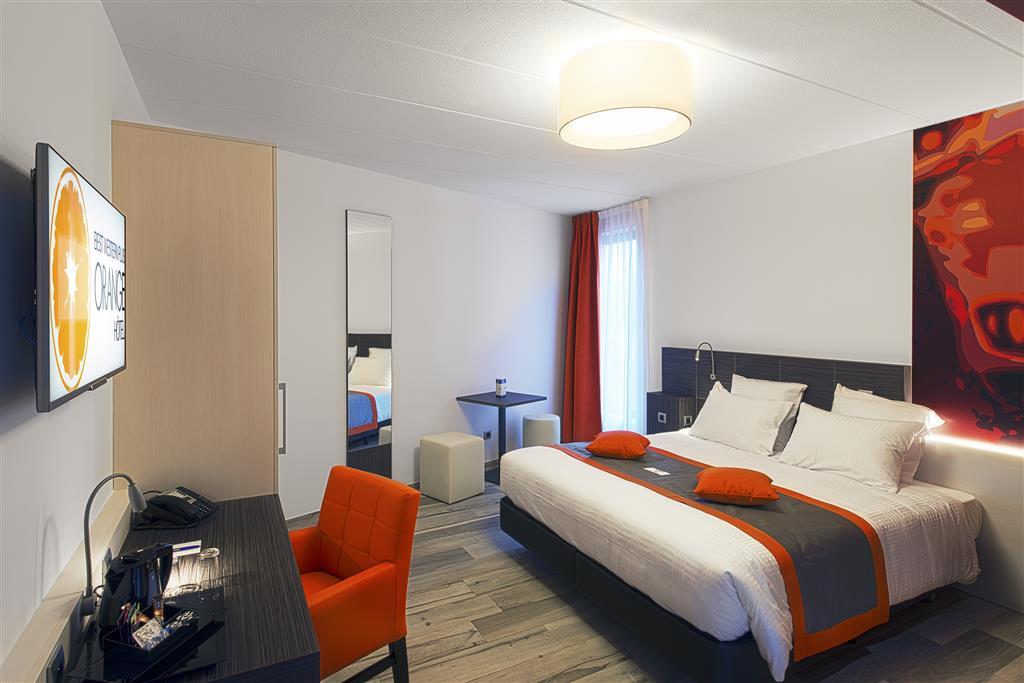 Orange Hotel