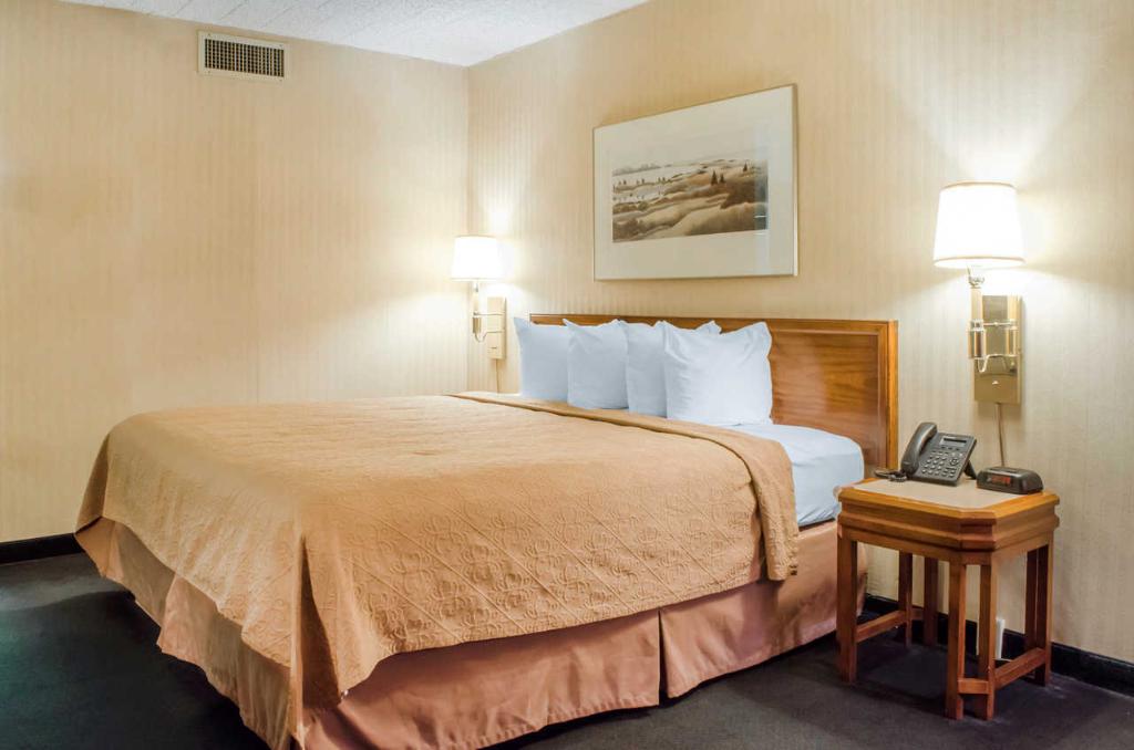Quality Inn & Suites Burnham