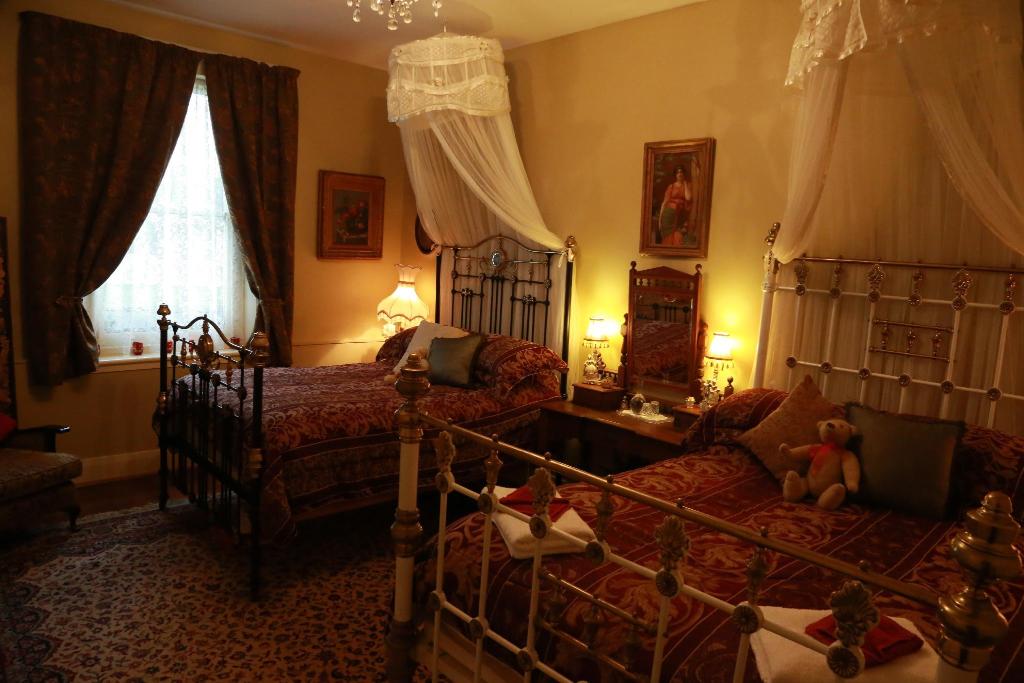 Blakes Manor