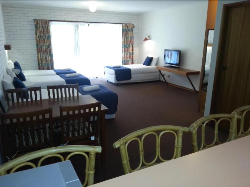 Barooga Country Inn Motel