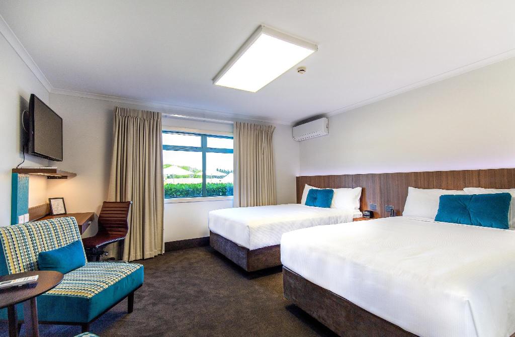 Jet Park Hotel Hamilton Airport