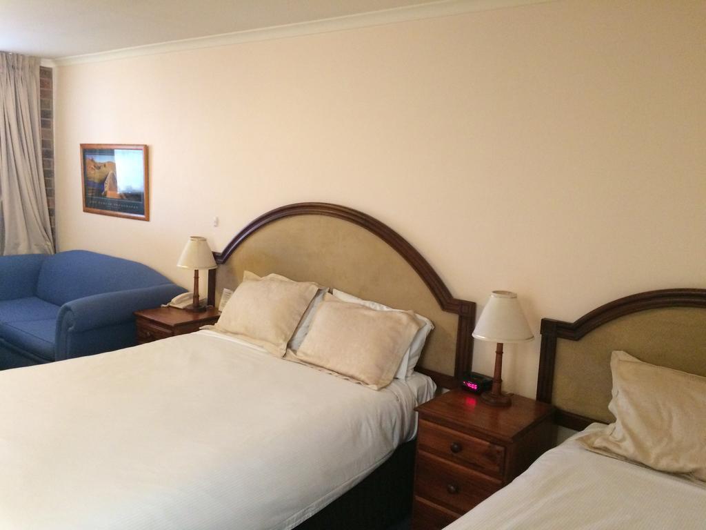 Kinross Inn
